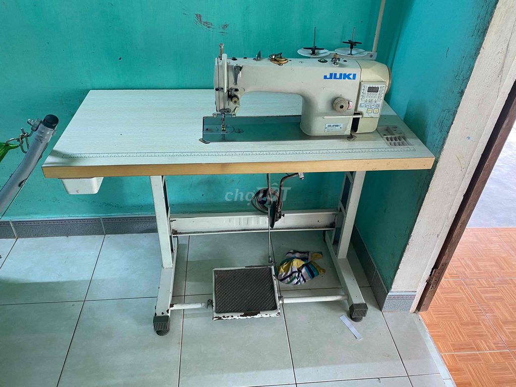 Máy may  Juki Trắng kem. Mua bán Đồ chuyên dụng, Giống nuôi trồng tại Thành phố Huế Thừa Thiên Huế được đăng bởi Lê Văn Khanh hình 1