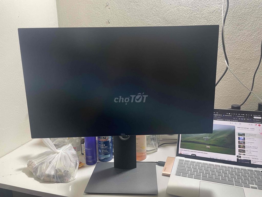 Màn hình Dell U2419H 23.8 inch Full HD Đen. Mua bán Phụ kiện (Màn hình, Chuột...) tại Quận Thanh Khê Đà Nẵng được đăng bởi Trần Quang Đăng hình 1