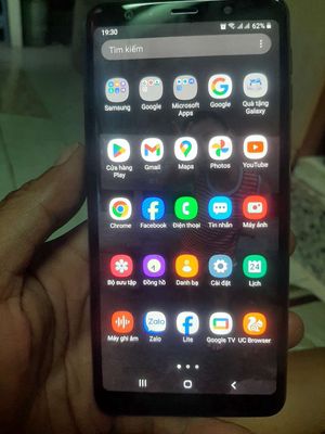 Samsung A7 2018 4/64 bao zin từ az