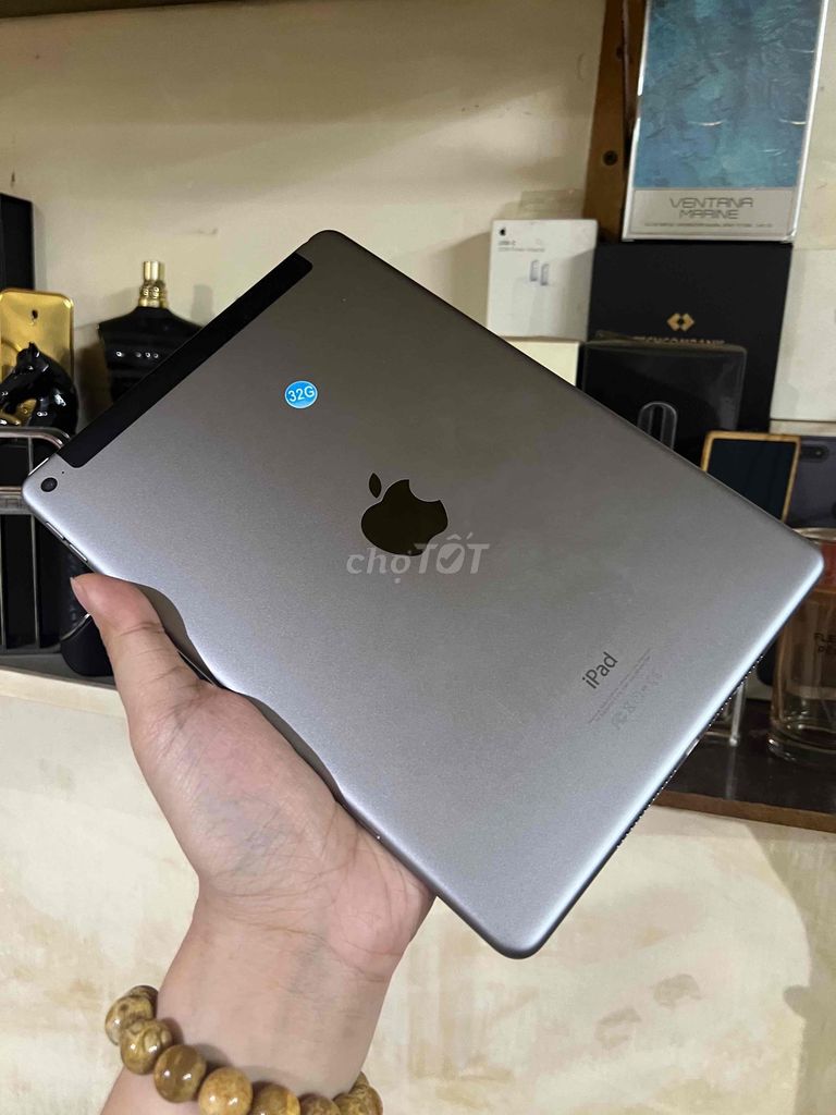 Trả Góp - Cà Thẻ iPad Air 2 32/64 4G/wifi Zin Đẹp. Mua bán Máy tính bảng tại Quận 1 Tp Hồ Chí Minh được đăng bởi Lư Quốc Thông hình 3