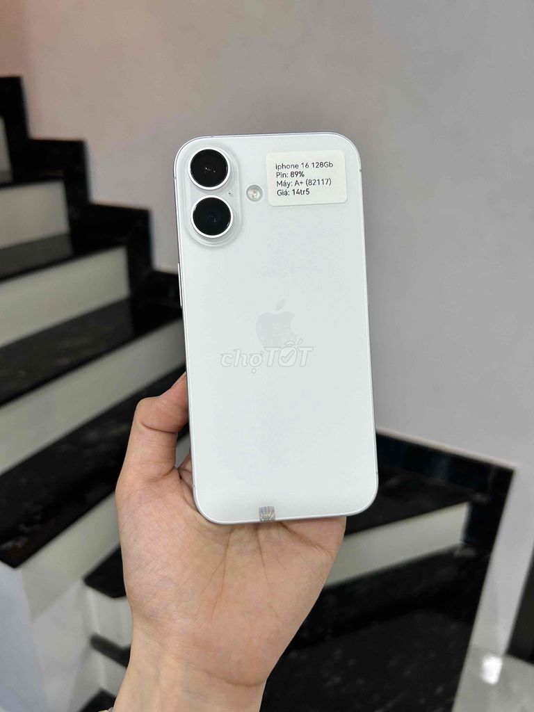 iPhone 16 128GB Trắng bản KHA zin all đẹp 99. Mua bán Điện thoại tại Huyện Hóc Môn Tp Hồ Chí Minh được đăng bởi SIRI STORE HCM hình 1