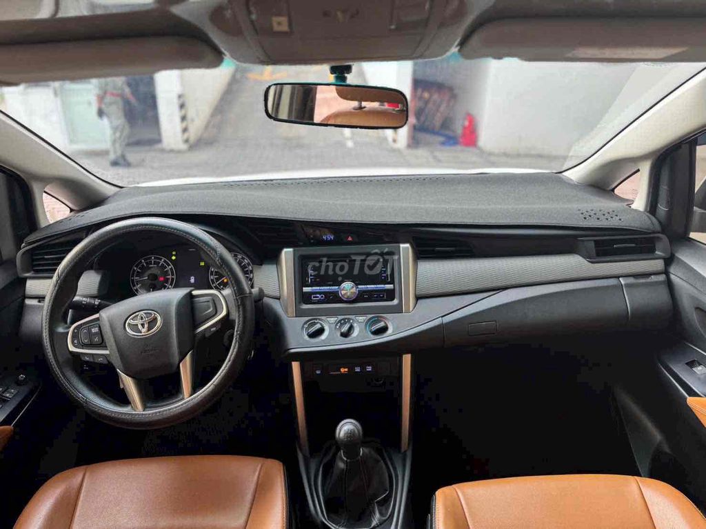 Toyota Innova 2017 2.0E - siêu cọp. Mua bán Ô tô tại Quận Cái Răng Cần Thơ được đăng bởi TOYOTA SURE CẦN THƠ XE QUA SỬ DỤNG CHÍNH HÃNG hình 10