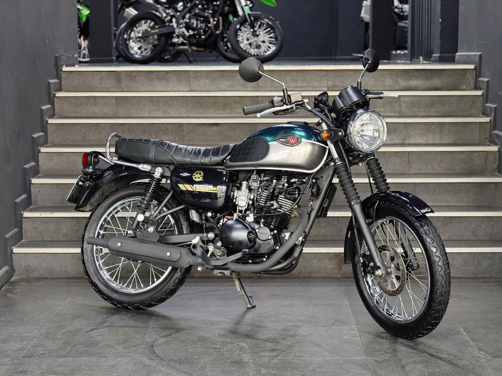 W175 2023 CHẠY LƯỚT 800KM. Mua bán Xe máy tại Quận Tây Hồ Hà Nội được đăng bởi Tu Phamanh hình 1