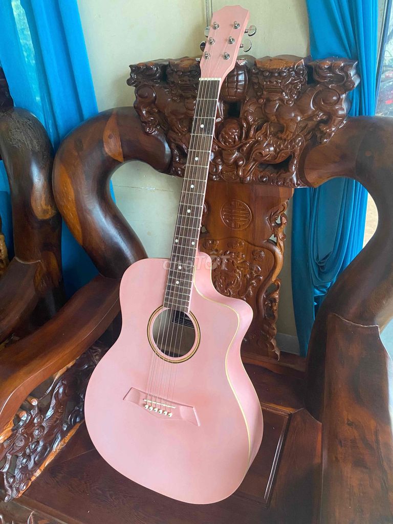 guitar acoustic hồng