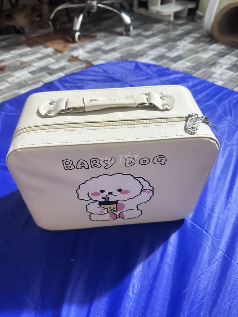 Pass cốp đựng mỹ phẩm cá nhân. Mua bán Túi xách tại Quận 7 Tp Hồ Chí Minh được đăng bởi Trần Lê Thanh Tâm hình 1