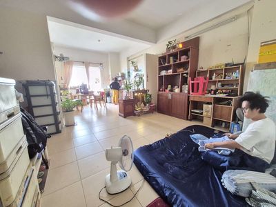 Cần bán căn nhà ở xã hội tại Đông Hưng Thuận 2 quận 12 giá bèo 2ty150