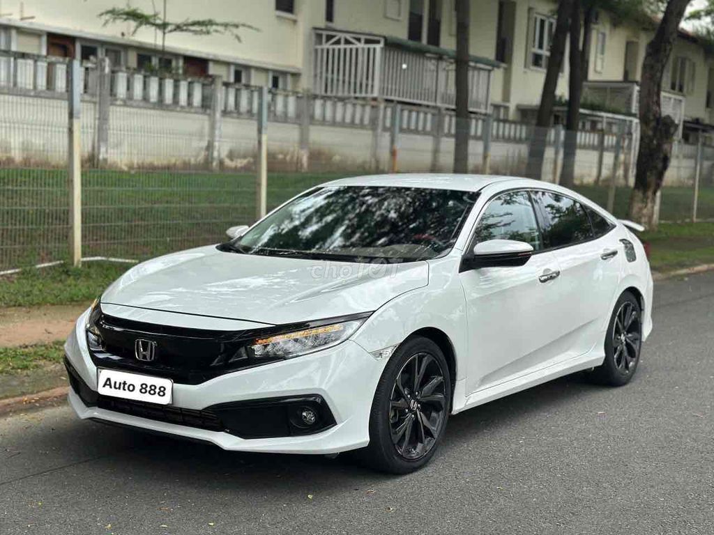 Honda Civic 2019 1.5 Turbo RS - 72000 km. Mua bán Ô tô tại Huyện Hóc Môn Tp Hồ Chí Minh được đăng bởi Lekhang210898 hình 1