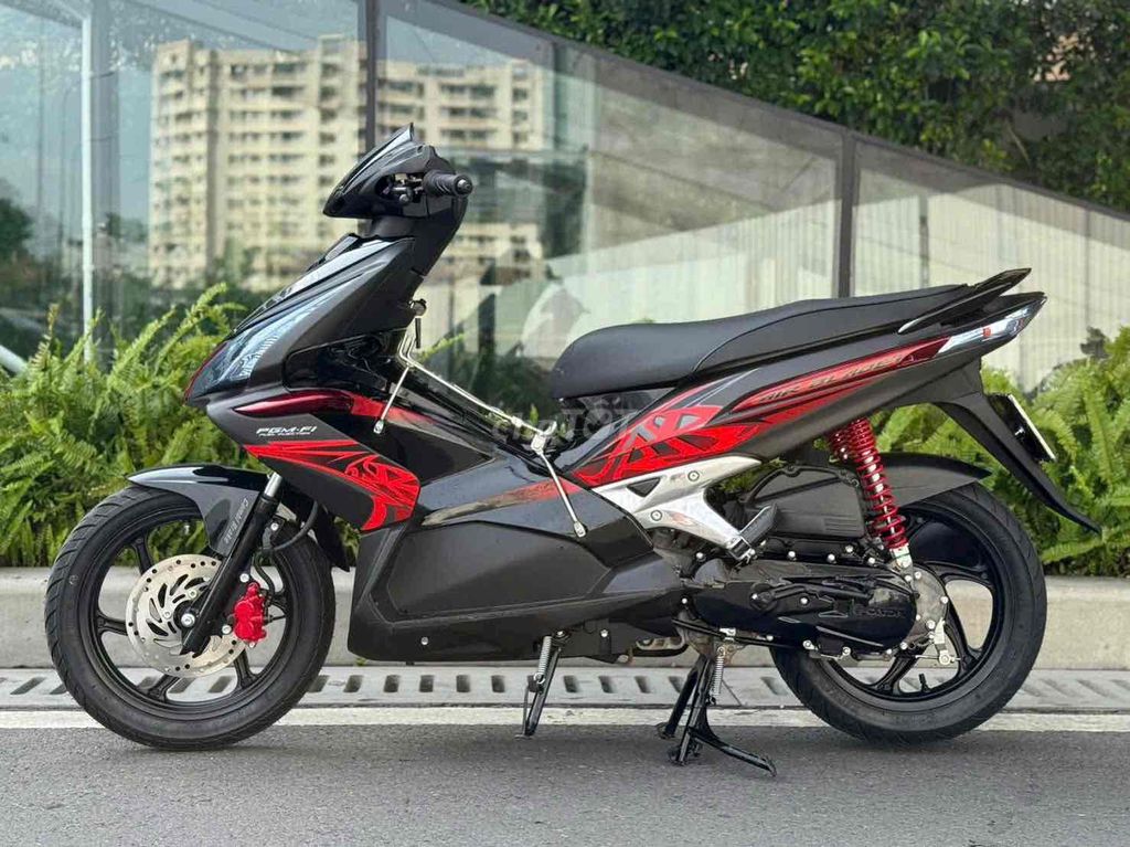 Honda Air Blade 2010 Thái Đen. Mua bán Xe máy tại Quận Gò Vấp Tp Hồ Chí Minh được đăng bởi Hoàng Bách  hình 1