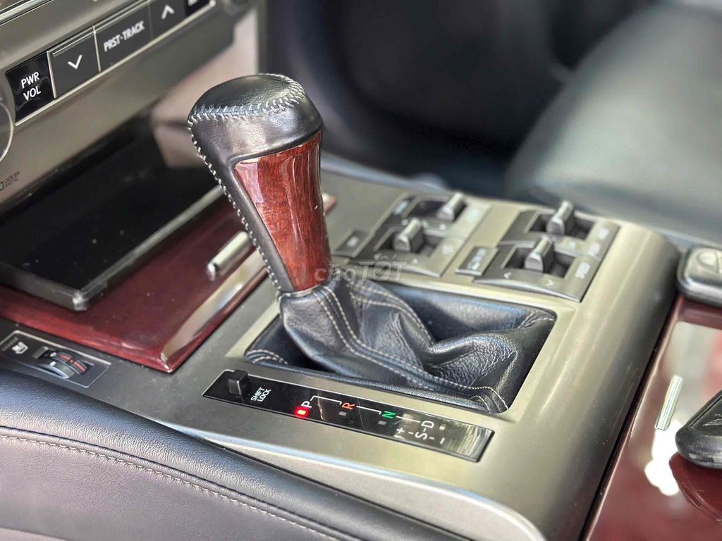 Lexus GX460 sx 2015 nhập Nhật siêu đẹp. Mua bán Ô tô tại Quận Cầu Giấy Hà Nội được đăng bởi Cao Quý hình 13