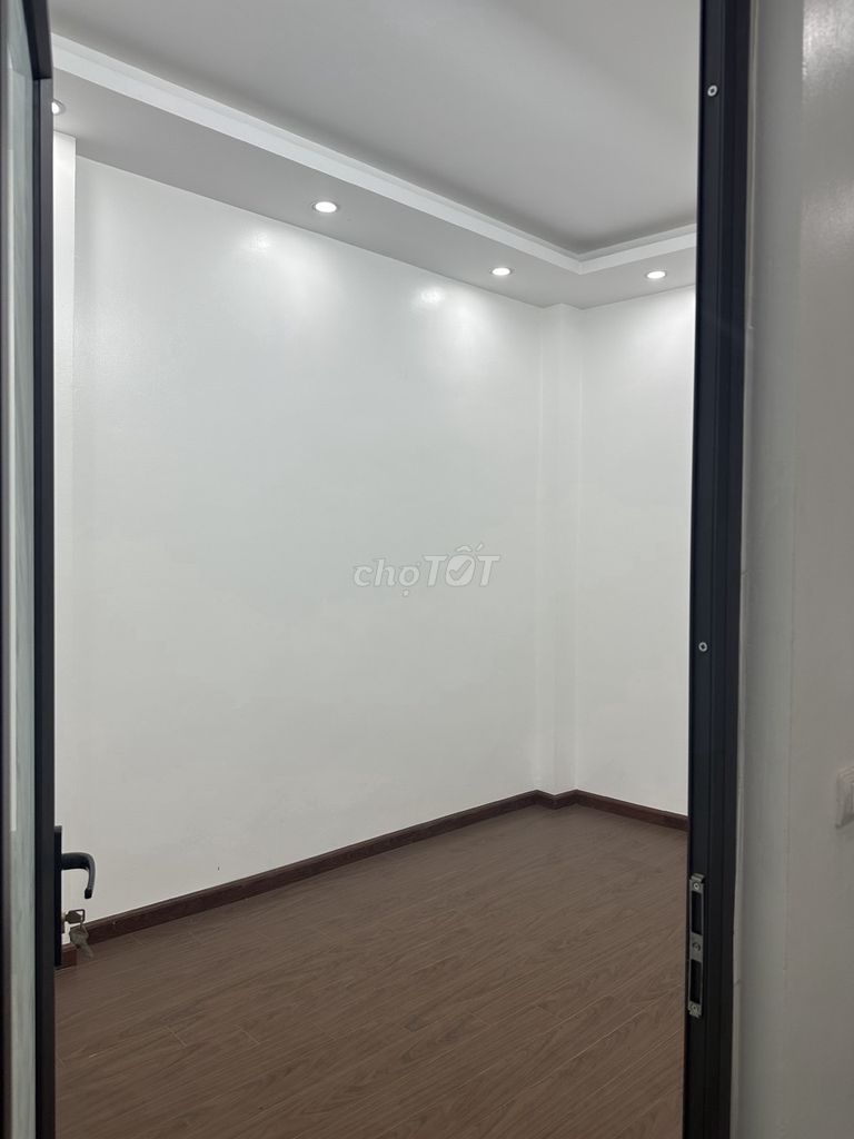 Cho thuê nhà ở/ kinh doanh online, 515/13 Hoàng Hoa Thám. Cho thuê nhà ở tại Quận Ba Đình Hà Nội được đăng bởi Nguyen Trong Dung hình 1