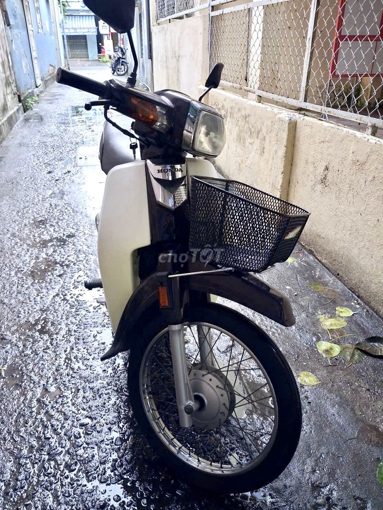 Honda Dream Super 2008 белый