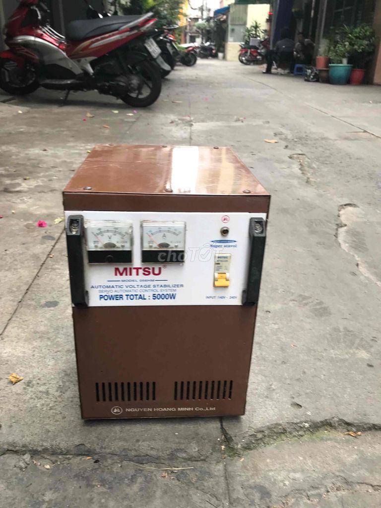 ổn áp 5KVA còn đẹp lõi dây đồng ra 110-220v