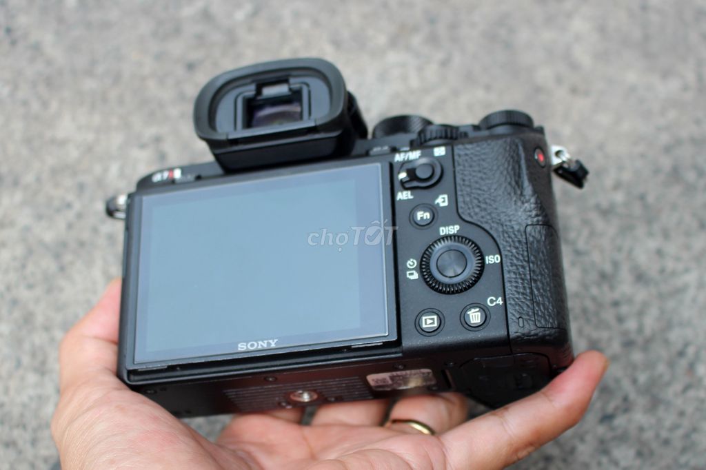 Sony A7RII kèm 28-70 đẹp 98-99%