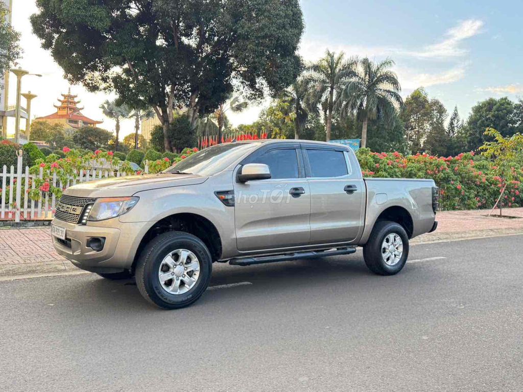 Ford Ranger 2014 XLS 2.2 4x2 AT - 135000 km. Mua bán Ô tô tại Thành phố Buôn Ma Thuột Đắk Lắk được đăng bởi AUTO  THẮNG TOÀN PHÁT  hình 7