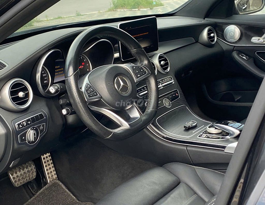 Mercedes Benz C class C300 AMG 2016, Đăng ký 2018. Mua bán Ô tô tại Quận Long Biên Hà Nội được đăng bởi VIETNAM OTO hình 12