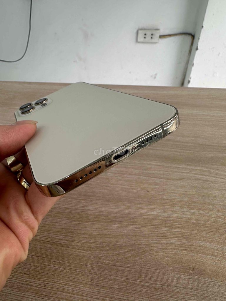 Apple iPhone 12 Pro Max 128GB Vàng. Mua bán Điện thoại tại Quận Cầu Giấy Hà Nội được đăng bởi thành hình 1