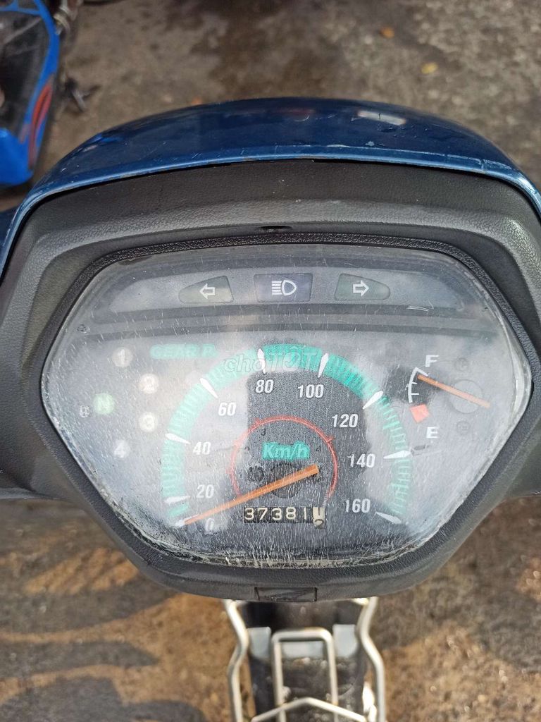 Honda Wave Anfa 2002 LỐC ĐEN STP CÒN BẢNG TEST GỐC. Mua bán Xe máy tại Quận Bình Tân Tp Hồ Chí Minh được đăng bởi LÊ TRUNG VIỄN. hình 13