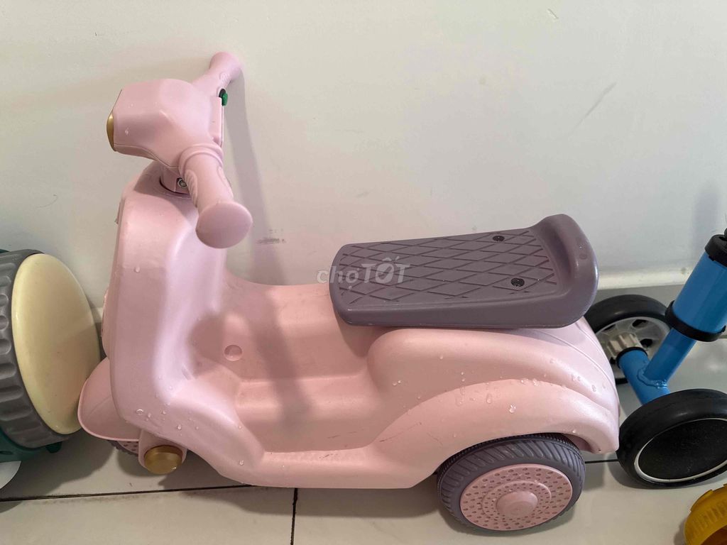 Xe đồ chơi nhựa đa dạng màu sắc. Mua bán Mẹ và bé tại Thành phố Thủ Đức Tp Hồ Chí Minh được đăng bởi Moon Pham hình 1