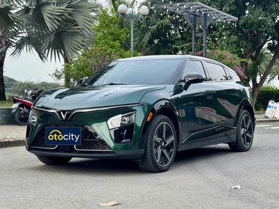 VinFast VF7 Plus 2024 - Màu xanh - 2v9km - Mua pin. Mua bán Ô tô tại Thành phố Thủ Đức Tp Hồ Chí Minh được đăng bởi OTOCITY