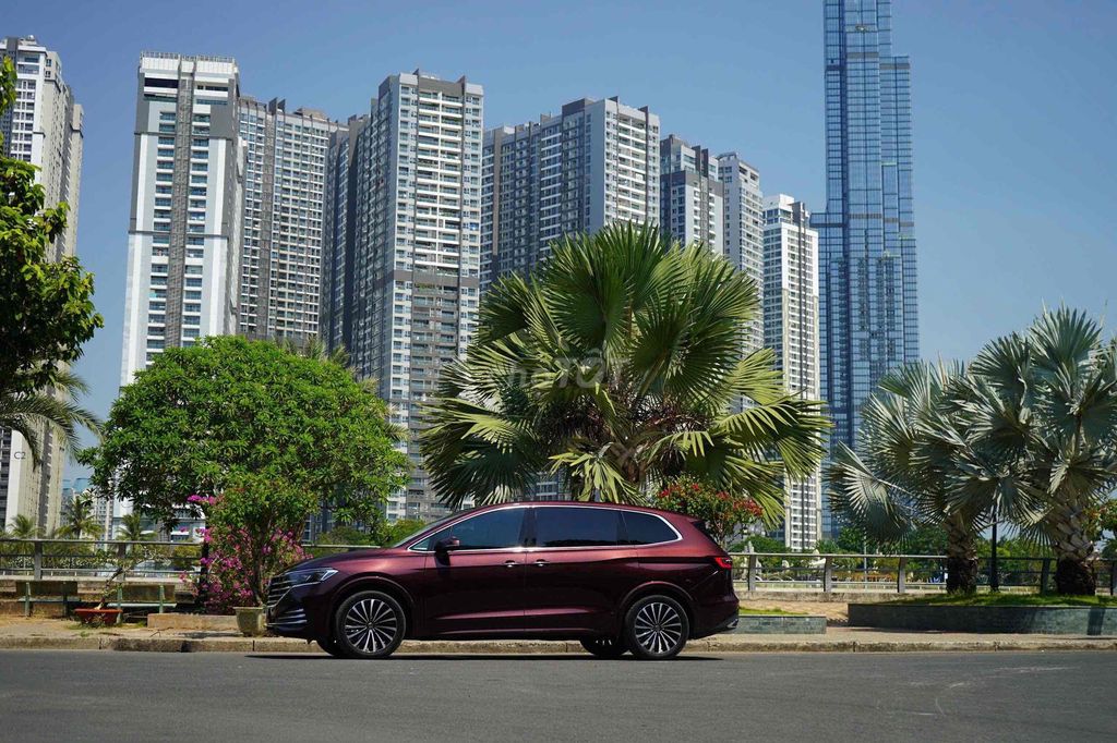 Volkswagen Viloran 2024 Đỏ Ruby Giá Tốt Giao Ngay. Mua bán Ô tô tại Quận 3 Tp Hồ Chí Minh được đăng bởi Hưng Messi Bán Xe Đức hình 5