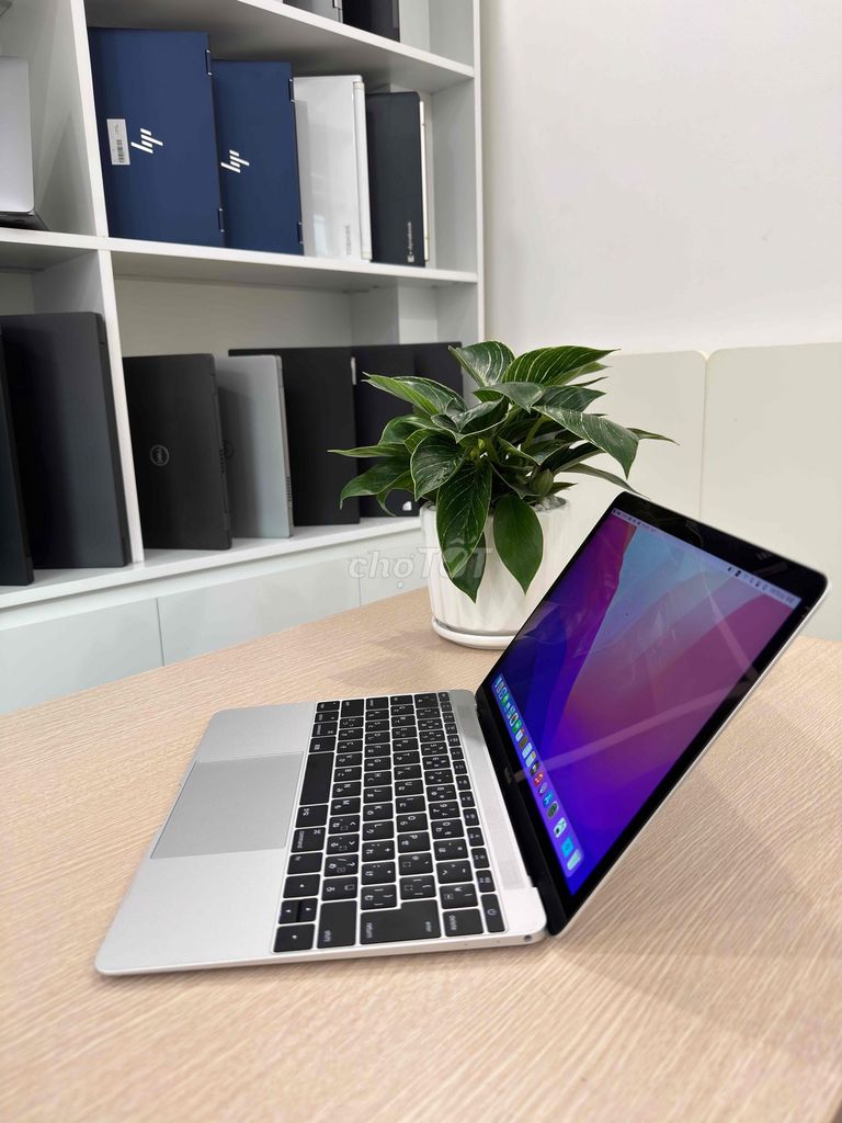 Macbook Retina 2016 M5/RAM 8GB/SSD 512GB quá rẻ. Mua bán Laptop tại Quận Hai Bà Trưng Hà Nội được đăng bởi Akiba shop hình 1
