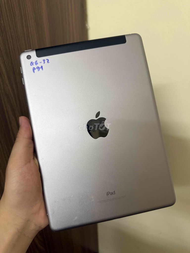 Apple iPad Gen 6 32GB 4G Xám. Mua bán Máy tính bảng tại Quận Hoàng Mai Hà Nội được đăng bởi Ngô Tuấn Anh hình 1