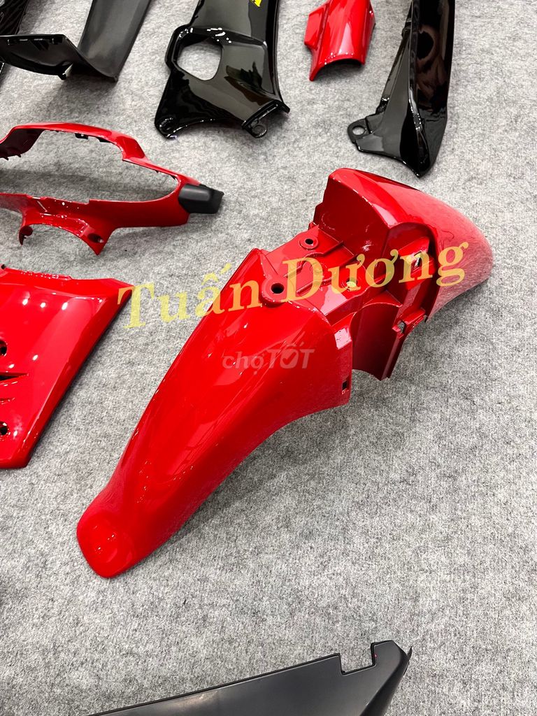 Dàn Áo Xe Wave ZX Đỏ Đen Đẹp Mê Ly Mới Kính Keng. Mua bán Phụ tùng xe tại Quận Hà Đông Hà Nội được đăng bởi Phụ Tùng Xe Tuấn Dương hình 5