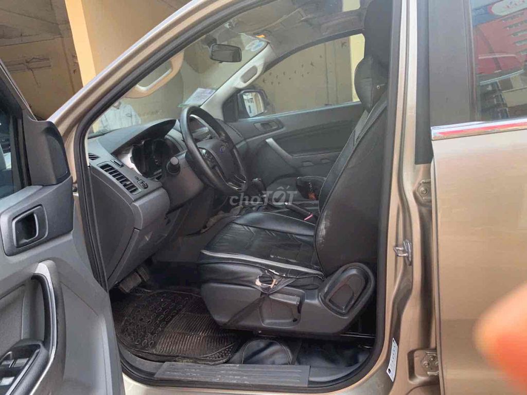 Ford Ranger 2016 XLS 2.2L 4x2 AT - 90000 km. Mua bán Ô tô tại Quận Phú Nhuận Tp Hồ Chí Minh được đăng bởi Sang hình 9