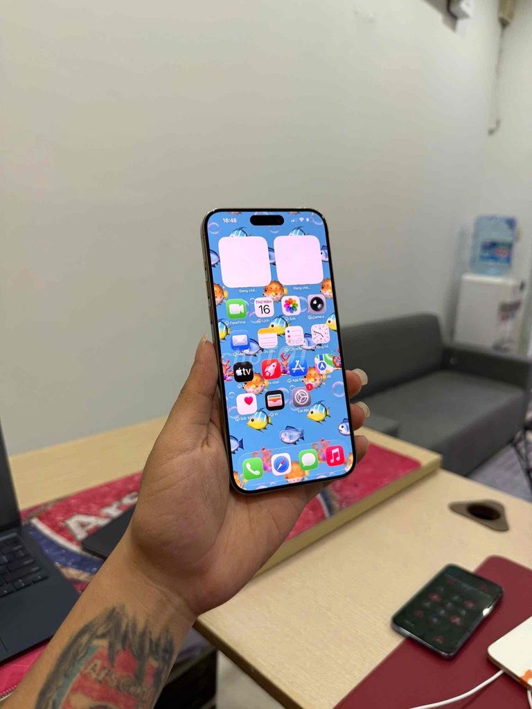 Apple iPhone 15 Pro Max 512GB Titan Nguyên bản. Mua bán Điện thoại tại Quận Đống Đa Hà Nội được đăng bởi KT Hà Nội Mobile hình 1