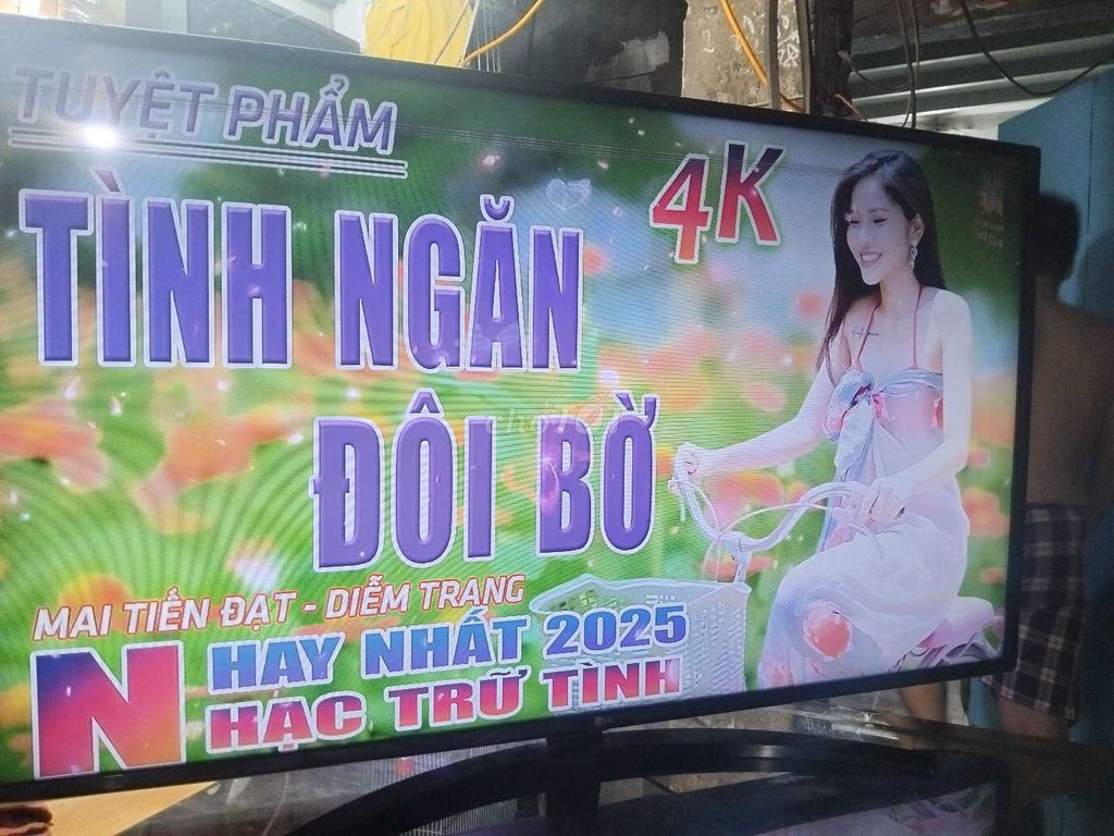 Tivi coi mạng dù dù