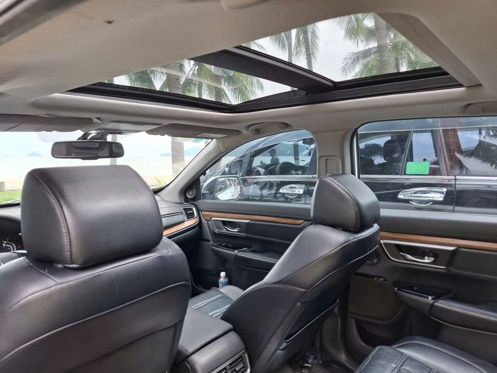 Honda CrV 2019 Bản L. Mua bán Ô tô tại Quận Thanh Xuân Hà Nội được đăng bởi Hiền hình 5