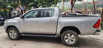 Xe Toyota Hilux 430tr