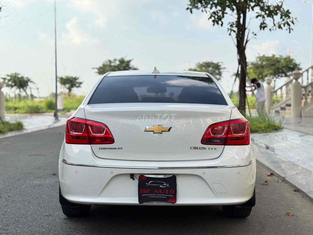 Chevrolet Cruze LTZ 2015 mẫu mới siêu đẹp. Mua bán Ô tô tại Thành phố Thủ Đức Tp Hồ Chí Minh được đăng bởi Hoà Xe Cũ hình 5