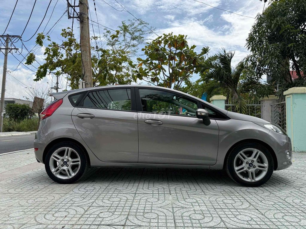 Ford Fiesta 2011 1.6 AT Hatchback. Mua bán Ô tô tại Quận Cái Răng Cần Thơ được đăng bởi Nam hình 14