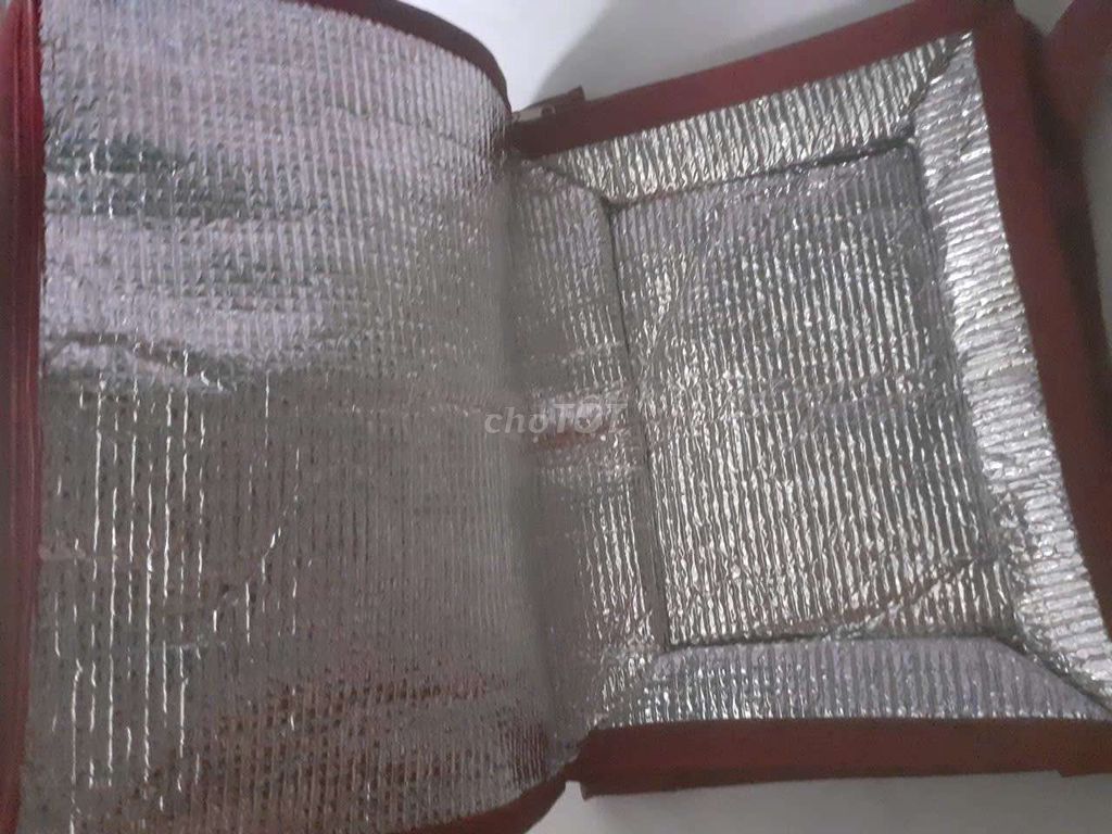 Túi giữ nhiệt Đỏ 310x240x130. Mua bán Túi xách tại Quận 10 Tp Hồ Chí Minh được đăng bởi my hình 1