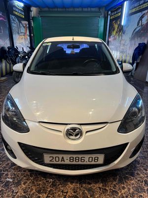 Mazda 2 2011 Trắng