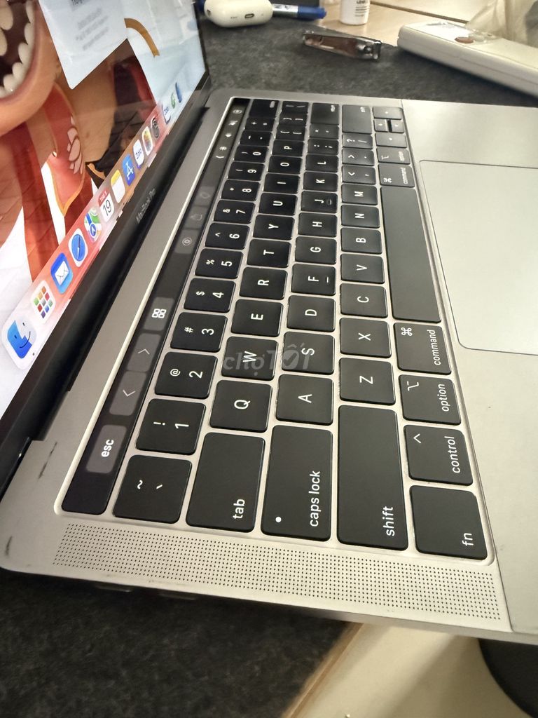 Apple MacBook Pro 13 inch i5 16GB/SSD. Mua bán Laptop tại Quận Liên Chiểu Đà Nẵng được đăng bởi Thành hình 1