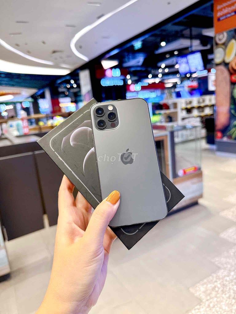 iPhone 12 Pro 256GB Đen FULLBOX 99% BH APPLE 2023. Mua bán Điện thoại tại Quận 10 Tp Hồ Chí Minh được đăng bởi iStockHCM hình 1