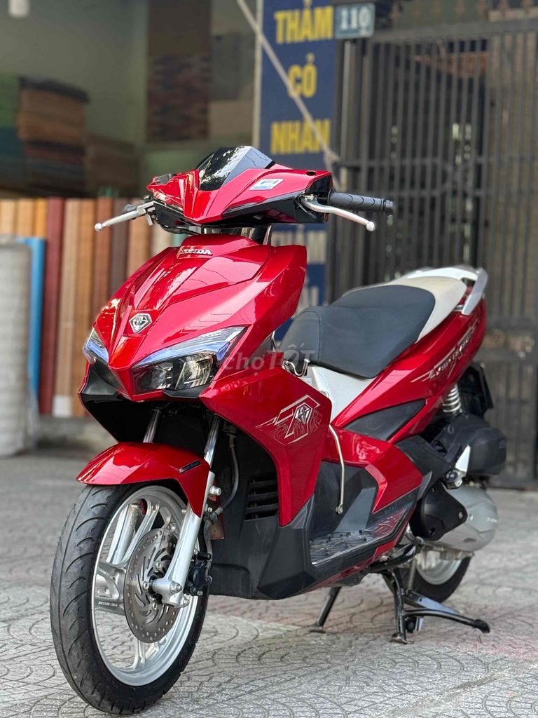 Honda Air Blade 2019 Đỏ 17000 km. Mua bán Xe máy tại Quận Cẩm Lệ Đà Nẵng được đăng bởi SƠN THỊNH  hình 15
