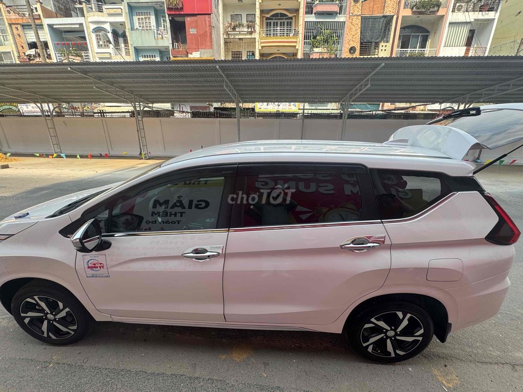 Mitsubishi Xpander 2022 AT Premium - 14900 km