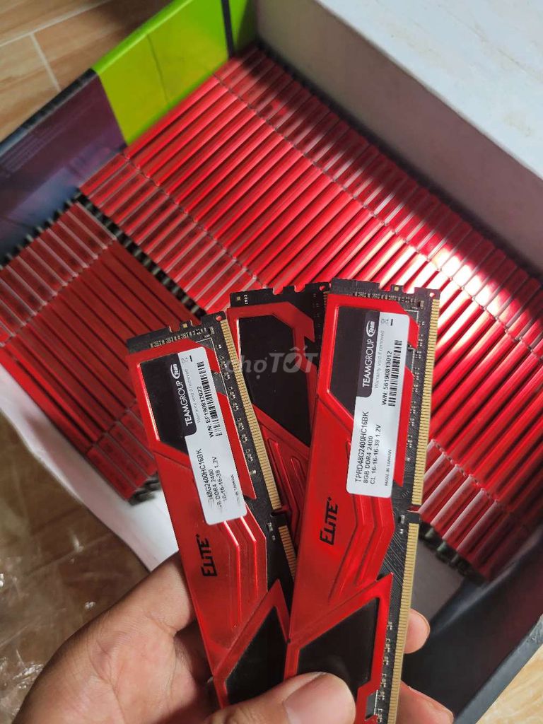 SẴN 70C RAM 8G D4 2400 TẢN THÉP ĐẸP KENG THAOD MÁY