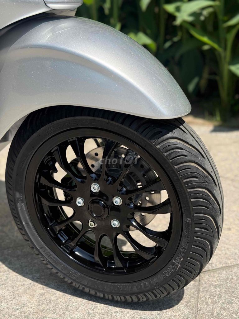 vespa 125i iget abs bạc đen bstp 9c bao góp noxau. Mua bán Xe máy tại Quận 11 Tp Hồ Chí Minh được đăng bởi Tống Phước minh hình 11