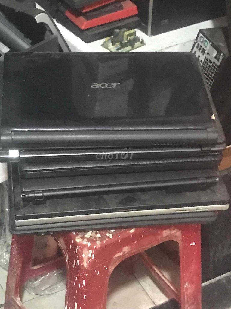 Laptop Acer Đen (Xác laptop) ae về lấy linh kiện. Mua bán Laptop tại Thành phố Thuận An Bình Dương được đăng bởi Trong hình 1