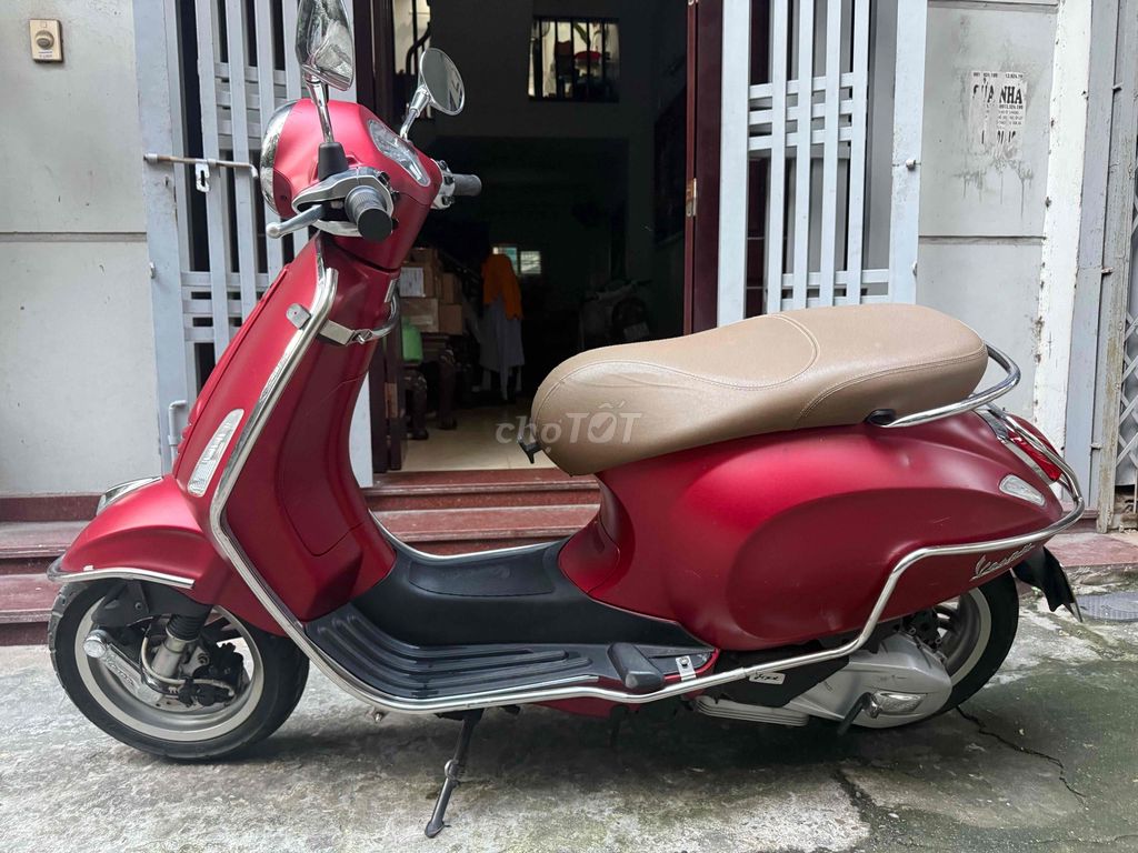 Piaggio Vespa Primavera 2018 Красный 18 тыс. км