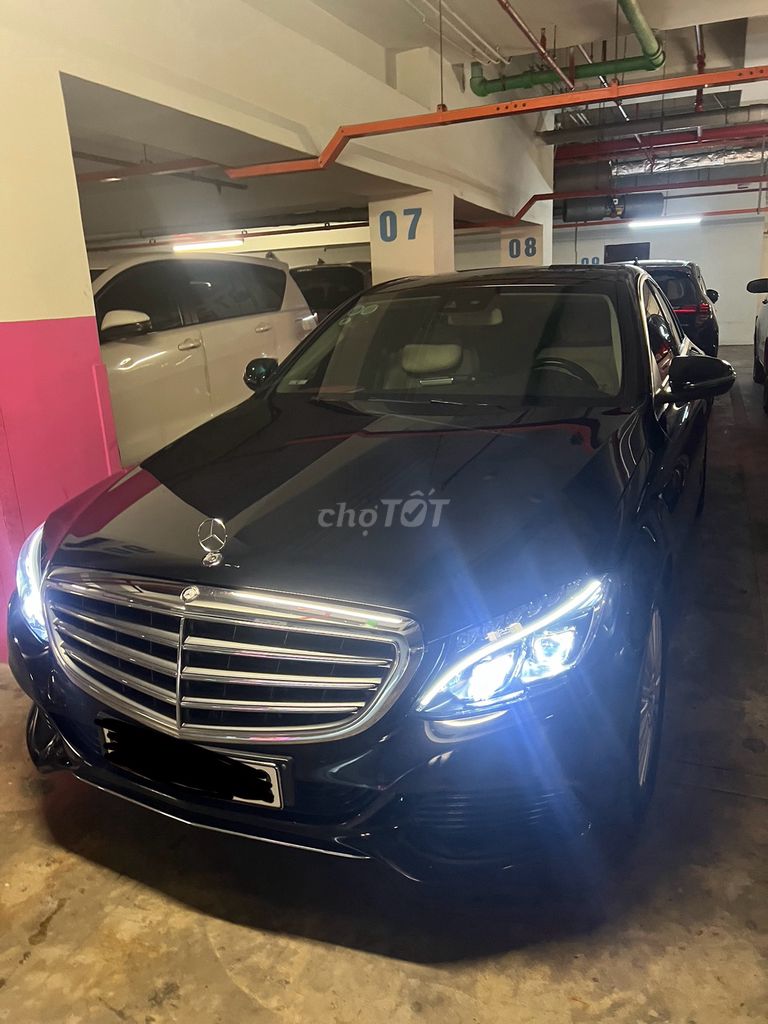 Mercedes-Benz C-Class черный