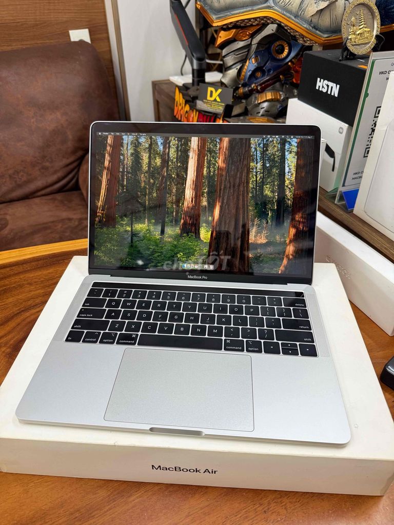 Apple Macbook Pro 13 2019 i5 8GB/128GB Bạc. Mua bán Laptop tại Thành phố Thủ Dầu Một Bình Dương được đăng bởi ĐĂNG KHOA SERVICE CENTER hình 1