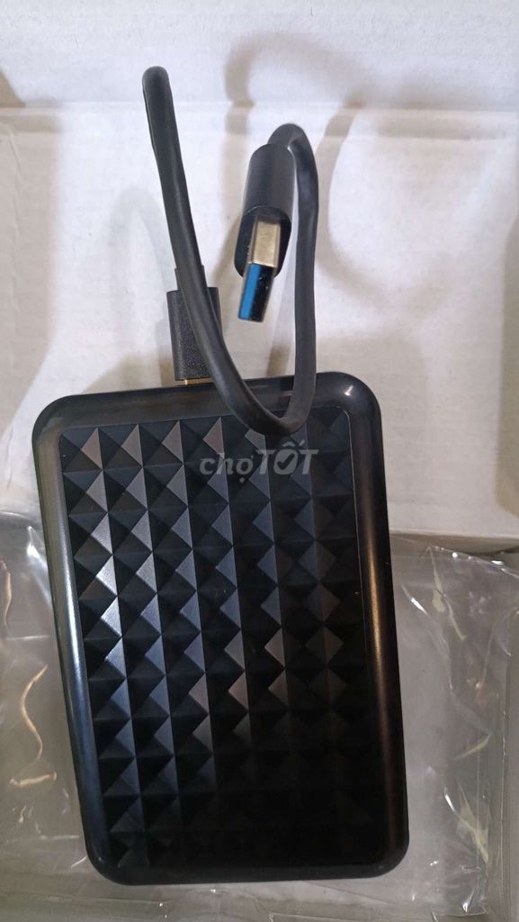 Ổ cứng di động 1TB Type C Đen Kèm Hộp Mới. Mua bán Phụ kiện (Màn hình, Chuột...) tại Thành phố Thủ Đức Tp Hồ Chí Minh được đăng bởi Cũ Giá Rẻ hình 1