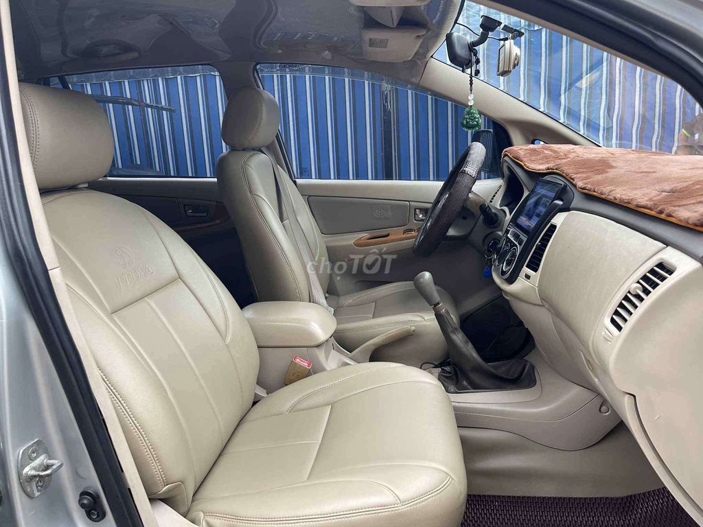 Innova 206 G xịn.xe chính chủ zin đẹp.có màn hình. Mua bán Ô tô tại Huyện Bình Chánh Tp Hồ Chí Minh được đăng bởi Nguyễn Nguyên hình 8