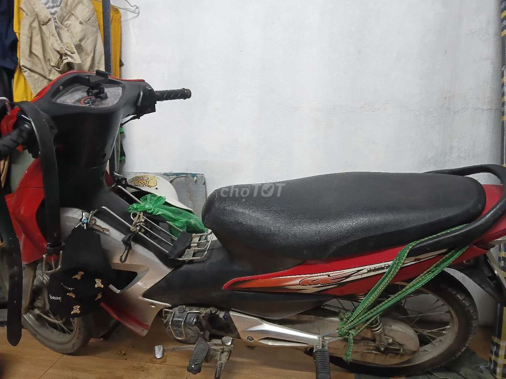 Honda 2008 красный