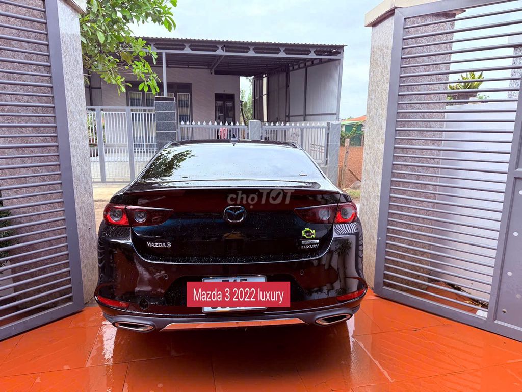 Mazda 3 2022 Luxury Đen 3 vạn. Mua bán Ô tô tại Thành phố Buôn Ma Thuột Đắk Lắk được đăng bởi Trọng Anh hình 3